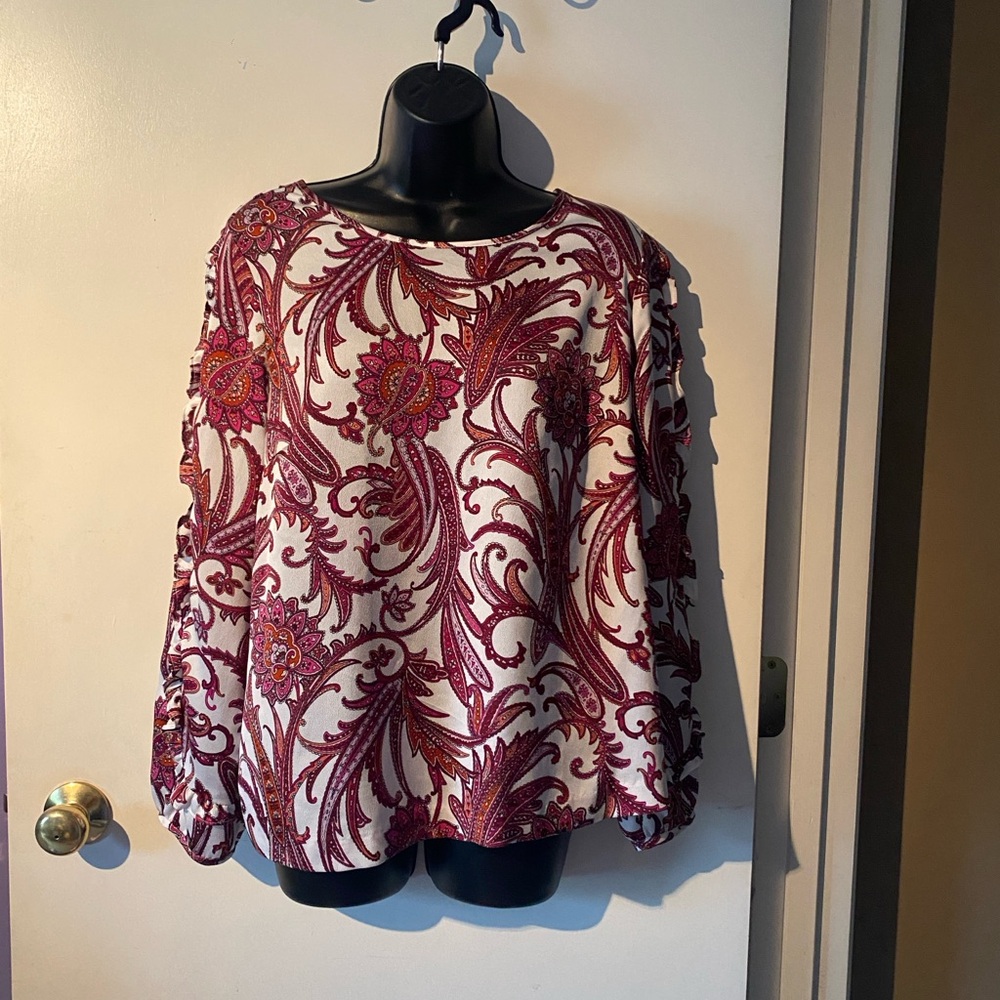 Liz Claiborne Career Paisley Blouse with Ruffle Down Sleeve Size Medium